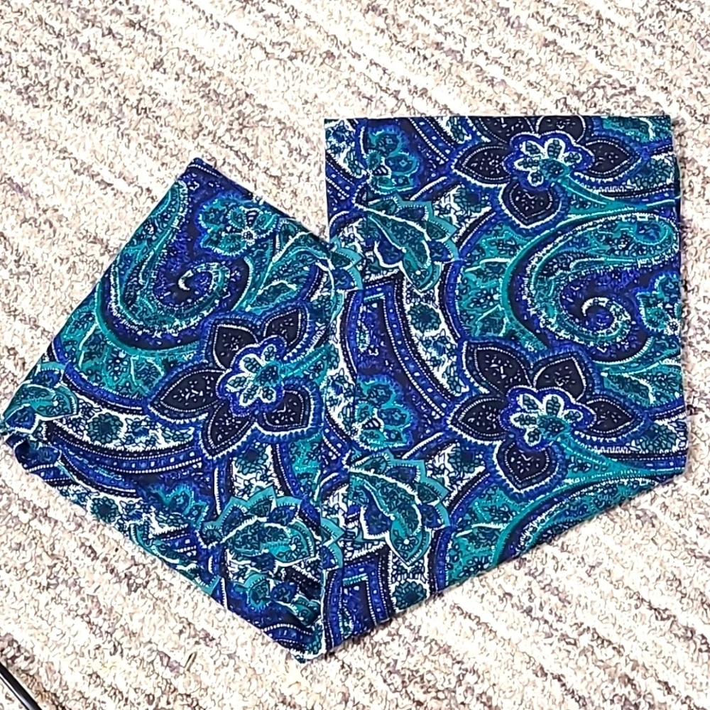N/A infinity scarf